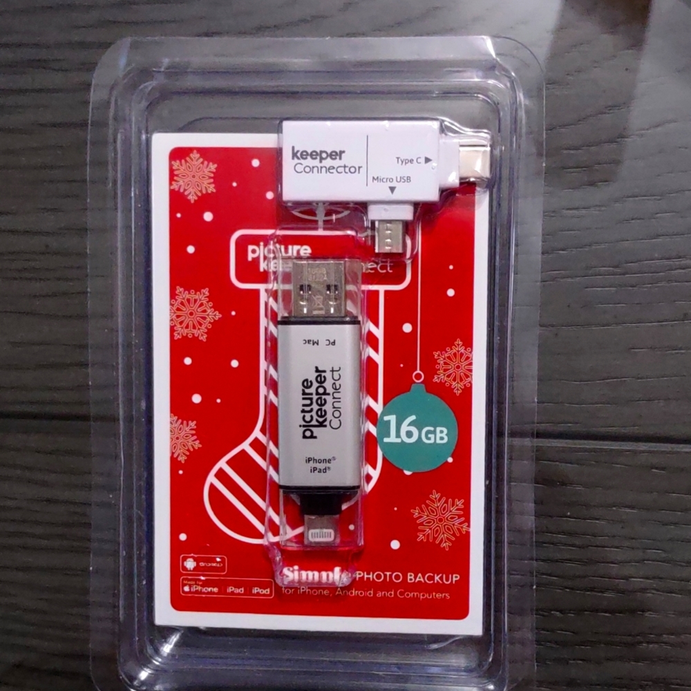 16G Picture Keeper Connect